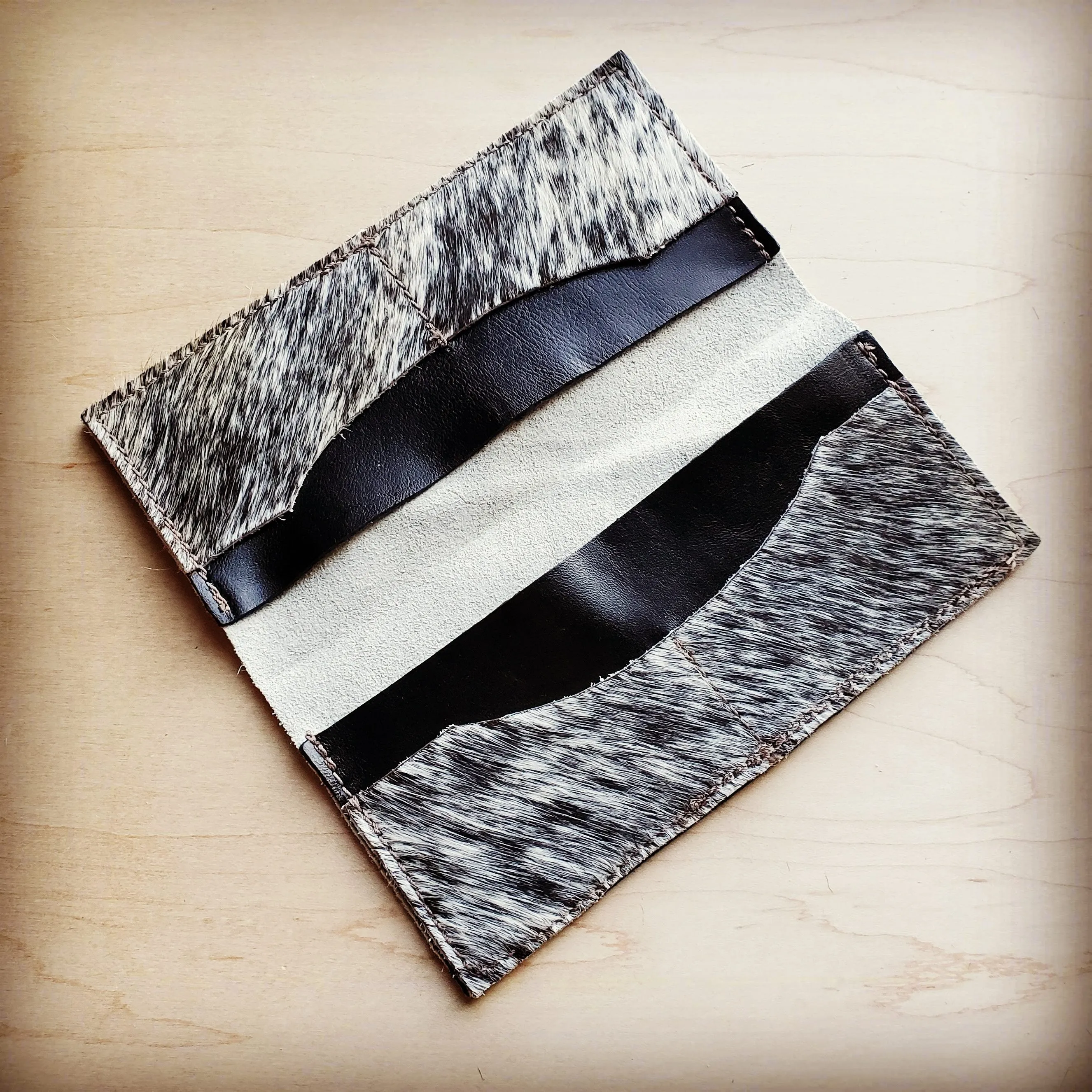 **Hair-on-Hide Leather Wallet-Gray and White 300q